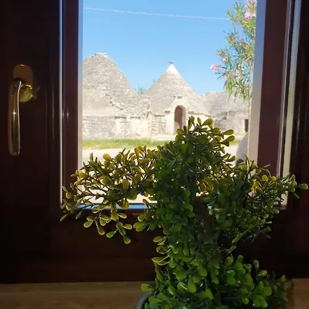 Trulli Selva E Natura Gio'.ele Oda ve Kahvaltı Alberobello