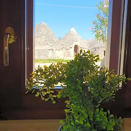 Trulli Selva E Natura Gio'.ele 4* Альберобелло